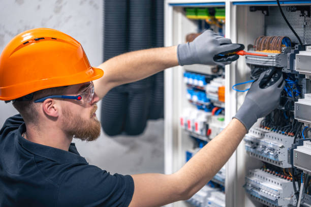 Best 24-Hour Electrician  in Ladue, MO
